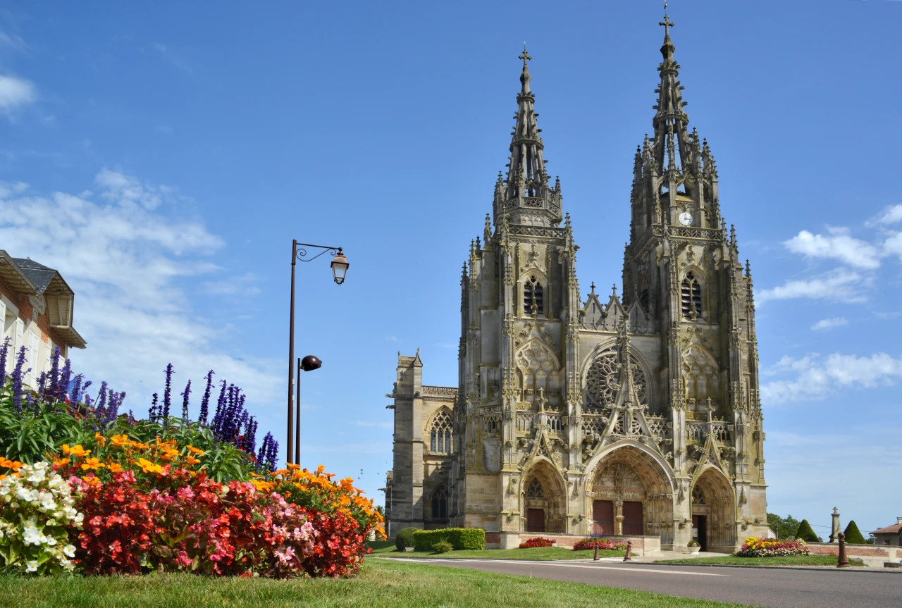 Soutien à la restauration de la Basilique de L'Epine
