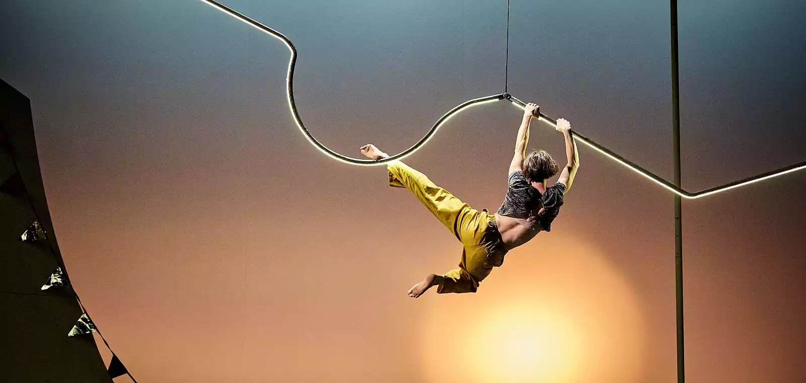 Cirque : Immaqaa Ici Peut-être