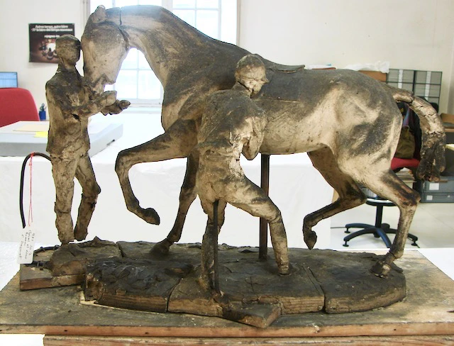 Cheval%20et%20deux%20hommes%20982.10.3%20avant%20restau%20C%20Laurence%20CHICOINEAU